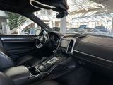Porsche Cayenne bei Gebrauchtwagen.expert - Abbildung (14 / 15)