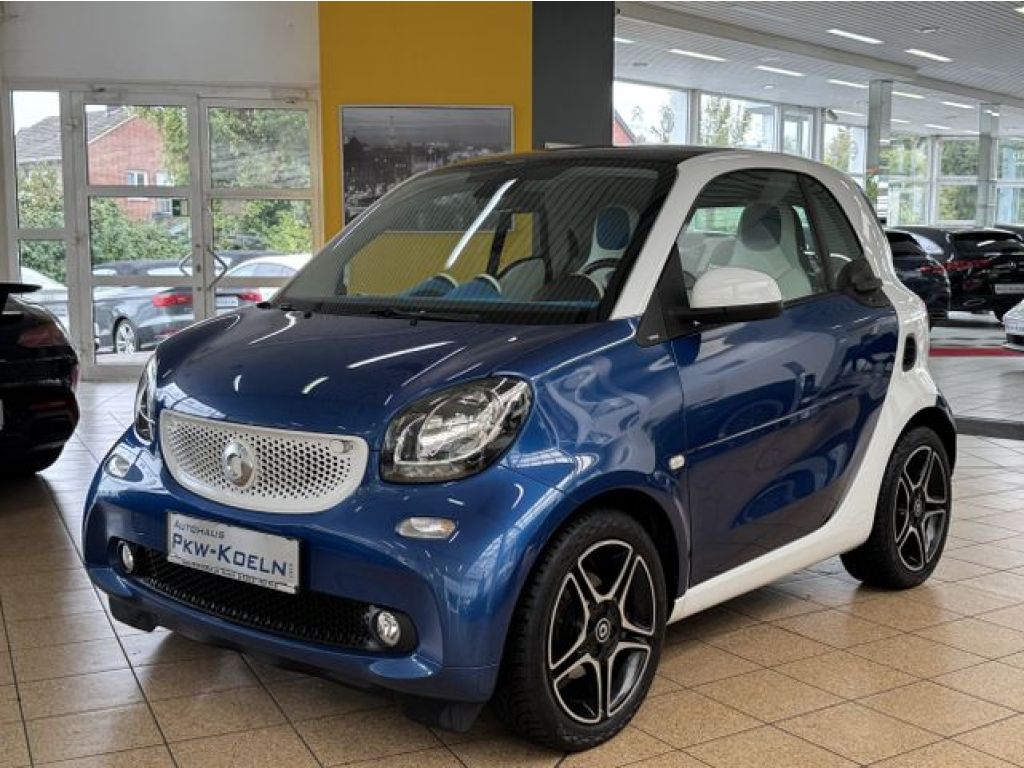 Smart smart fortwo bei Gebrauchtwagen.expert - Hauptabbildung Smart smart fortwo bei Gebrauchtwagen.expert - Hauptabbildung