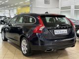 Volvo V60 bei Gebrauchtwagen.expert - Abbildung (4 / 15)