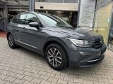 VW Tiguan bei Gebrauchtwagen.expert - Abbildung (8 / 15)