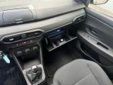 Dacia Sandero bei Gebrauchtwagen.expert - Abbildung (11 / 15)