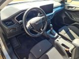 Ford Focus Turnier bei Gebrauchtwagen.expert - Abbildung (5 / 7) Ford Focus Turnier bei Gebrauchtwagen.expert - Abbildung (5 / 7)
