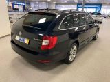 Skoda Superb bei Gebrauchtwagen.expert - Abbildung (5 / 15)