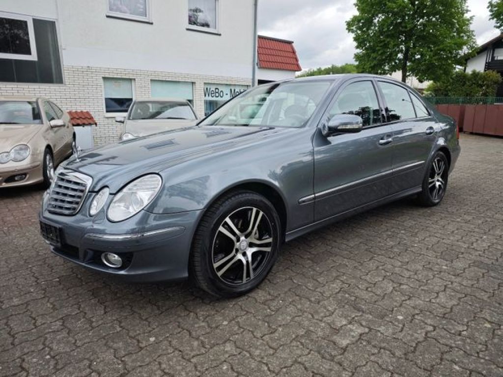 Mercedes-Benz E-Klasse bei Gebrauchtwagen.expert - Hauptabbildung Mercedes-Benz E-Klasse bei Gebrauchtwagen.expert - Hauptabbildung