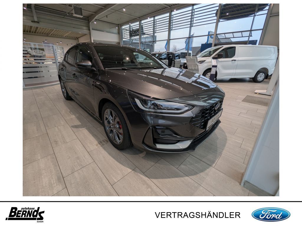 Ford Focus bei Gebrauchtwagen.expert - Hauptabbildung Ford Focus bei Gebrauchtwagen.expert - Hauptabbildung