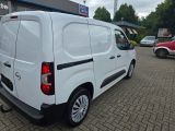 Opel Combo bei Gebrauchtwagen.expert - Abbildung (8 / 15) Opel Combo bei Gebrauchtwagen.expert - Abbildung (8 / 15)