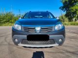 Dacia Sandero bei Gebrauchtwagen.expert - Abbildung (2 / 15)