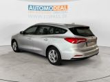 Ford Focus Turnier bei Gebrauchtwagen.expert - Abbildung (7 / 15)