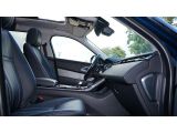 Land Rover VELAR bei Gebrauchtwagen.expert - Abbildung (7 / 15)