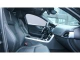 Jaguar XE bei Gebrauchtwagen.expert - Abbildung (7 / 15)
