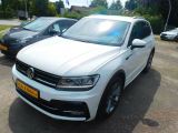VW Tiguan bei Gebrauchtwagen.expert - Abbildung (2 / 15) VW Tiguan bei Gebrauchtwagen.expert - Abbildung (2 / 15)