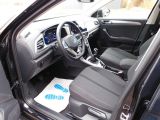 VW T-Roc bei Gebrauchtwagen.expert - Abbildung (5 / 15) VW T-Roc bei Gebrauchtwagen.expert - Abbildung (5 / 15)