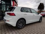VW Golf VIII bei Gebrauchtwagen.expert - Abbildung (3 / 15)