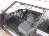 Mini Cooper bei Gebrauchtwagen.expert - Abbildung (7 / 15)