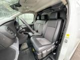 Opel Vivaro bei Gebrauchtwagen.expert - Abbildung (8 / 15)