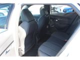 Peugeot 2008 bei Gebrauchtwagen.expert - Abbildung (12 / 15) Peugeot 2008 bei Gebrauchtwagen.expert - Abbildung (12 / 15)