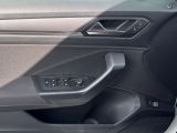 VW T-Roc bei Gebrauchtwagen.expert - Abbildung (14 / 15)