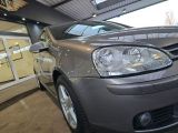 VW Golf V bei Gebrauchtwagen.expert - Abbildung (8 / 15) VW Golf V bei Gebrauchtwagen.expert - Abbildung (8 / 15)