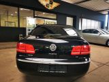 VW Phaeton bei Gebrauchtwagen.expert - Abbildung (9 / 15) VW Phaeton bei Gebrauchtwagen.expert - Abbildung (9 / 15)