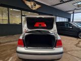 VW Bora bei Gebrauchtwagen.expert - Abbildung (12 / 15) VW Bora bei Gebrauchtwagen.expert - Abbildung (12 / 15)