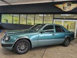 Mercedes-Benz 200 bei Gebrauchtwagen.expert - Abbildung (2 / 15)