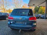 VW Touareg bei Gebrauchtwagen.expert - Abbildung (6 / 15)