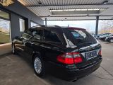 Mercedes-Benz E-Klasse bei Gebrauchtwagen.expert - Abbildung (12 / 15) Mercedes-Benz E-Klasse bei Gebrauchtwagen.expert - Abbildung (12 / 15)