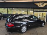 Mercedes-Benz E-Klasse bei Gebrauchtwagen.expert - Abbildung (13 / 15) Mercedes-Benz E-Klasse bei Gebrauchtwagen.expert - Abbildung (13 / 15)