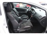 Kia Pro Ceed bei Gebrauchtwagen.expert - Abbildung (13 / 15) Kia Pro Ceed bei Gebrauchtwagen.expert - Abbildung (13 / 15)