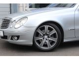 Mercedes-Benz E-Klasse bei Gebrauchtwagen.expert - Abbildung (8 / 15) Mercedes-Benz E-Klasse bei Gebrauchtwagen.expert - Abbildung (8 / 15)
