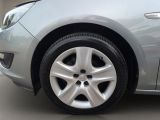 Opel Astra bei Gebrauchtwagen.expert - Abbildung (14 / 15)