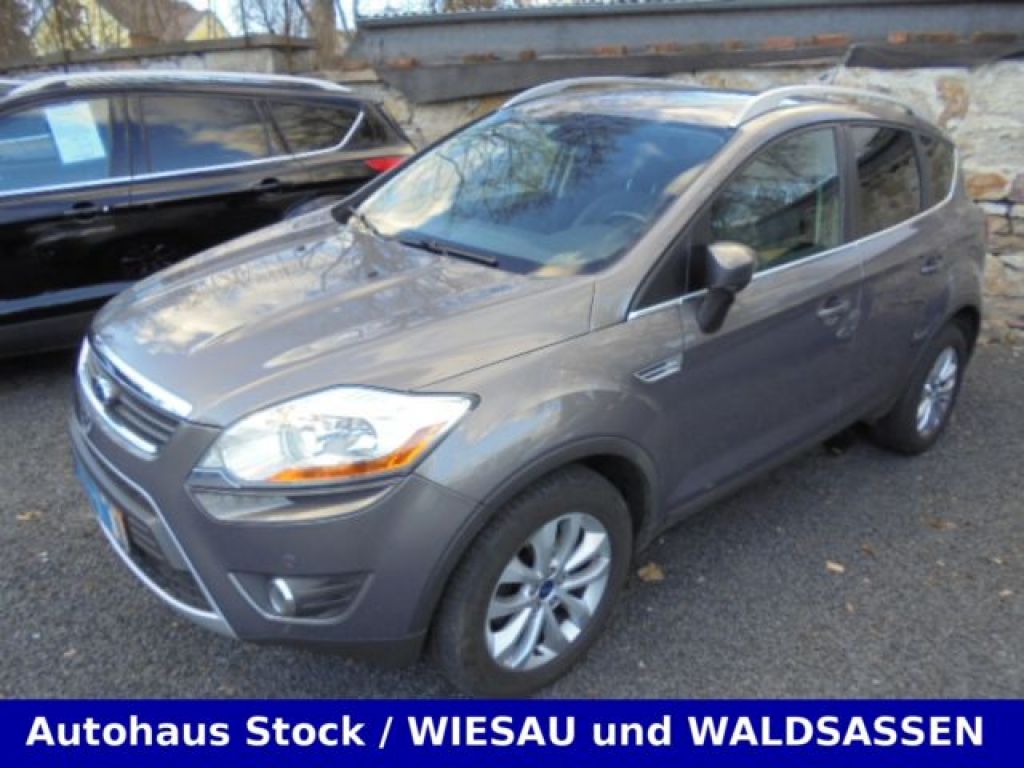 Ford Kuga bei Gebrauchtwagen.expert - Hauptabbildung