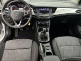 Opel Astra bei Gebrauchtwagen.expert - Abbildung (12 / 14) Opel Astra bei Gebrauchtwagen.expert - Abbildung (12 / 14)