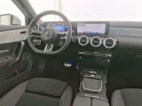 Mercedes-Benz A-Klasse bei Gebrauchtwagen.expert - Abbildung (8 / 15) Mercedes-Benz A-Klasse bei Gebrauchtwagen.expert - Abbildung (8 / 15)