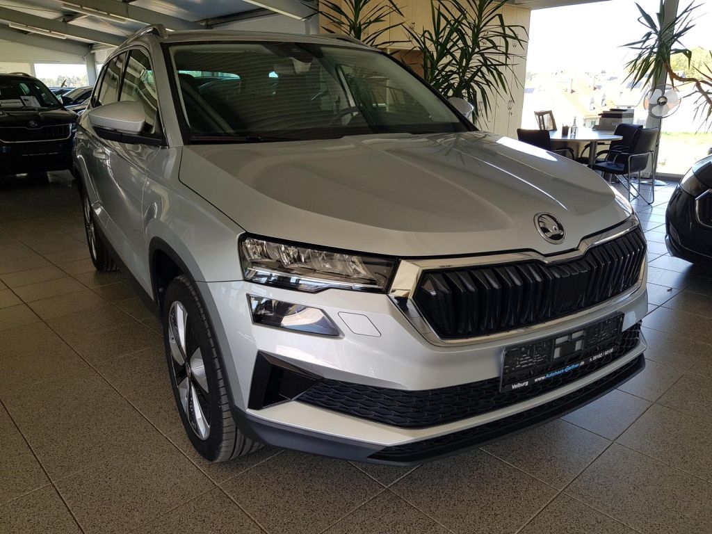Skoda Karoq bei Gebrauchtwagen.expert - Hauptabbildung Skoda Karoq bei Gebrauchtwagen.expert - Hauptabbildung