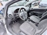 Opel Corsa bei Gebrauchtwagen.expert - Abbildung (12 / 15) Opel Corsa bei Gebrauchtwagen.expert - Abbildung (12 / 15)