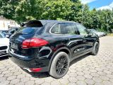 Porsche Cayenne bei Gebrauchtwagen.expert - Abbildung (3 / 15)