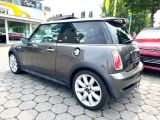 Mini Cooper S bei Gebrauchtwagen.expert - Abbildung (2 / 15)