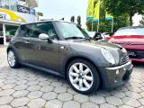 Mini Cooper S bei Gebrauchtwagen.expert - Abbildung (11 / 15)