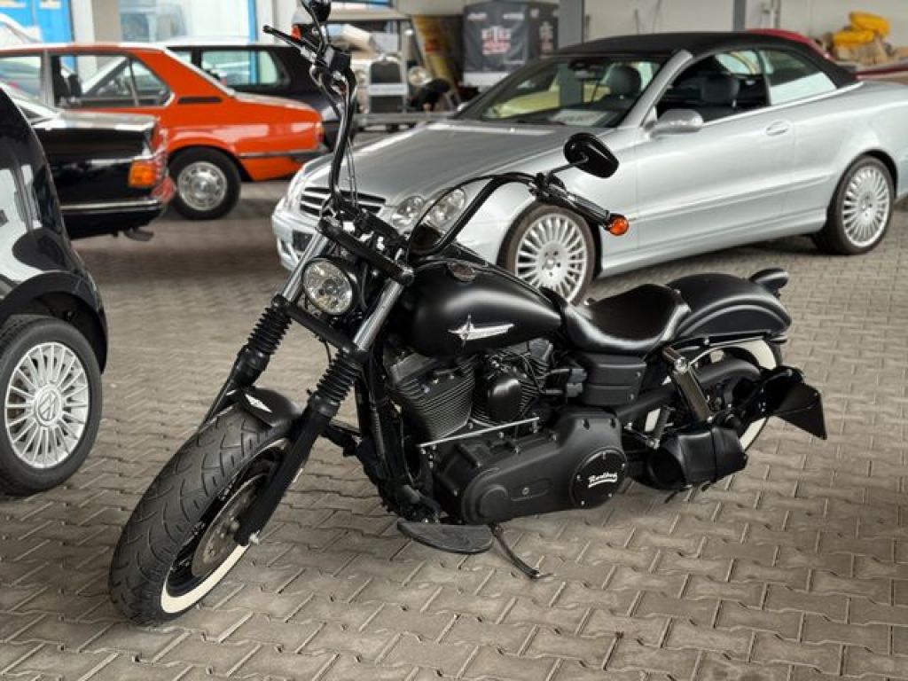 Harley-Davidson Street Bob bei Gebrauchtwagen.expert - Hauptabbildung Harley-Davidson Street Bob bei Gebrauchtwagen.expert - Hauptabbildung