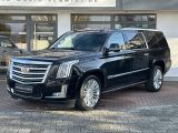 Cadillac Escalade bei Gebrauchtwagen.expert - Abbildung (2 / 14)