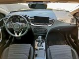 Kia Ceed bei Gebrauchtwagen.expert - Abbildung (15 / 15) Kia Ceed bei Gebrauchtwagen.expert - Abbildung (15 / 15)