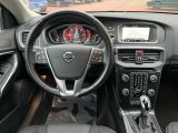 Volvo V40 bei Gebrauchtwagen.expert - Abbildung (10 / 15) Volvo V40 bei Gebrauchtwagen.expert - Abbildung (10 / 15)