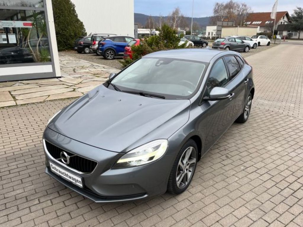 Volvo V40 bei Gebrauchtwagen.expert - Hauptabbildung Volvo V40 bei Gebrauchtwagen.expert - Hauptabbildung