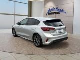 Ford Focus ST bei Gebrauchtwagen.expert - Abbildung (3 / 15) Ford Focus ST bei Gebrauchtwagen.expert - Abbildung (3 / 15)