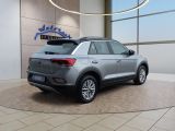 VW T-Roc bei Gebrauchtwagen.expert - Abbildung (5 / 15)