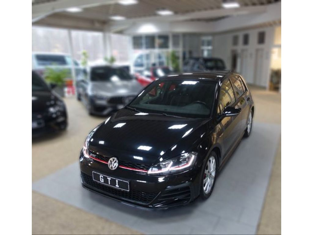 VW Golf VII bei Gebrauchtwagen.expert - Hauptabbildung VW Golf VII bei Gebrauchtwagen.expert - Hauptabbildung