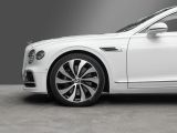 Bentley Flying Spur bei Gebrauchtwagen.expert - Abbildung (6 / 15) Bentley Flying Spur bei Gebrauchtwagen.expert - Abbildung (6 / 15)