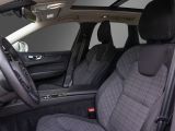 Volvo XC60 bei Gebrauchtwagen.expert - Abbildung (13 / 15) Volvo XC60 bei Gebrauchtwagen.expert - Abbildung (13 / 15)