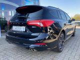 Ford Focus Turnier bei Gebrauchtwagen.expert - Abbildung (3 / 14)